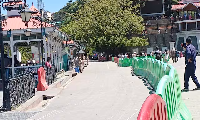 Shimla: द्रौपदी मुर्मू के आगमन से पहले कड़े सुरक्षा इंतजाम Shimla: द्रौपदी मुर्मू के आगमन से पहले कड़े सुरक्षा इंतजाम