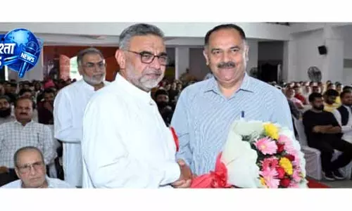 Jammu में साहित्यिक उत्सव, गोजरी-उर्दू राष्ट्रीय सम्मेलन शुरू Jammu में साहित्यिक उत्सव, गोजरी-उर्दू राष्ट्रीय सम्मेलन शुरू
