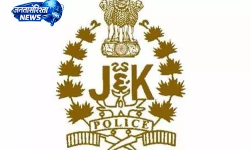 Samba police ने सक्रियता दिखाते हुए बाइक चोर को पकड़ा Samba police ने सक्रियता दिखाते हुए बाइक चोर को पकड़ा