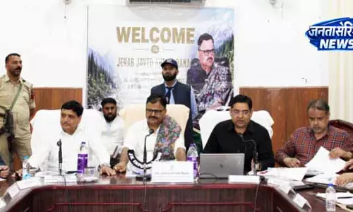 Rana ने भद्रवाह में विकास कार्यों की प्रगति का जायजा लिया Rana ने भद्रवाह में विकास कार्यों की प्रगति का जायजा लिया