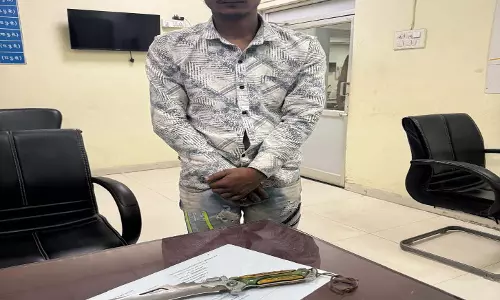 टाटीबंध रिंग रोड पर चाकू लहराकर दहशत फैलाने वाला युवक गिरफ्तार
