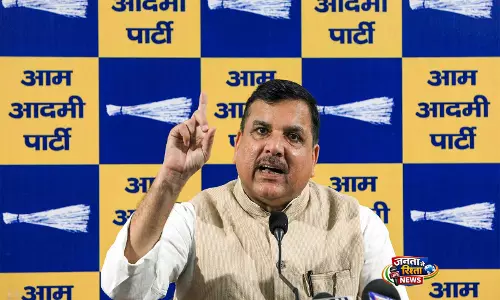 संजय सिंह ने राज्यसभा सभापति को याचिका सौंपकर AAP छोड़ने वाले 7 सांसदों को अयोग्य घोषित करने की मांग की