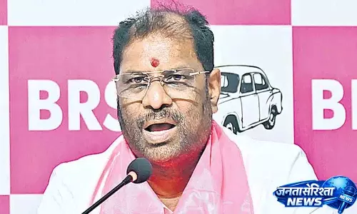 Telangana में ईंधन की कमी, बीआरएस सांसद वड्डीराजू ने चिंता जताई Telangana में ईंधन की कमी, बीआरएस सांसद वड्डीराजू ने चिंता जताई