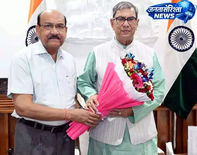 VC ने गवर्नर को Haryana हेल्थ यूनिवर्सिटी की नई योजना के बारे में बताया VC ने गवर्नर को Haryana हेल्थ यूनिवर्सिटी की नई योजना के बारे में बताया