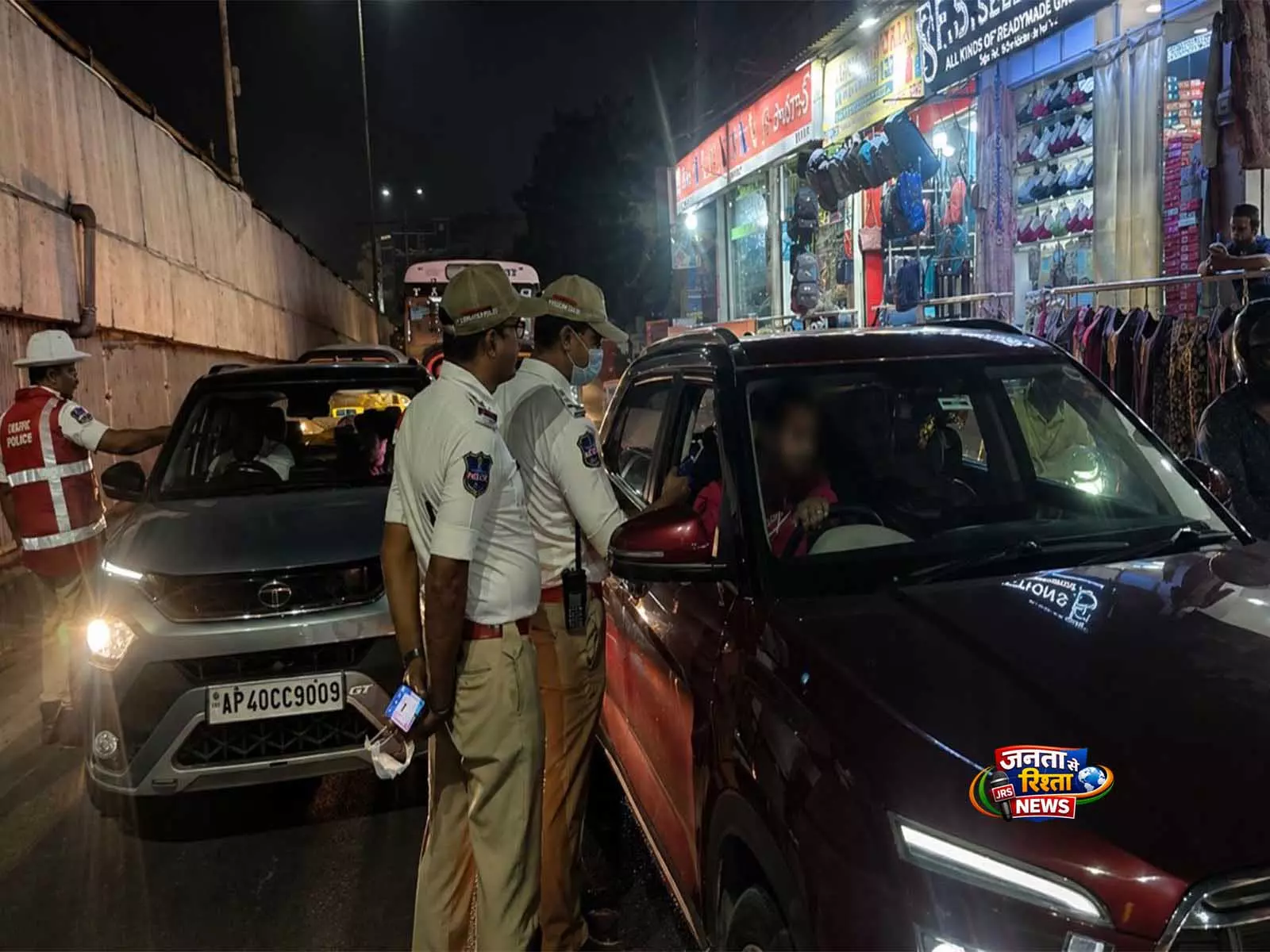 Cyberabad में 245 शराब पीकर वाहन चलाने वाले पकड़े गए, सख्त कार्रवाई जारी Cyberabad में 245 शराब पीकर वाहन चलाने वाले पकड़े गए, सख्त कार्रवाई जारी