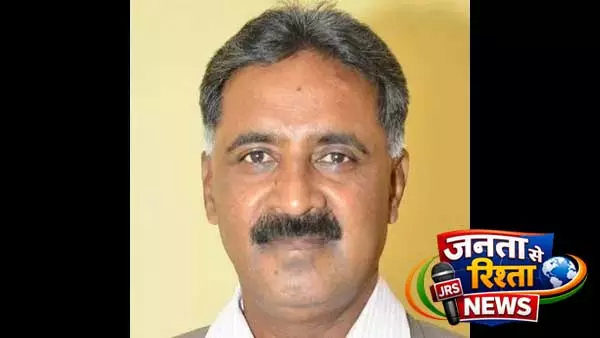 कांग्रेस नेता रमेश बाबू ने BJP में शामिल होने पर राघव चड्ढा और AAP के छह अन्य सांसदों पर साधा निशाना कांग्रेस नेता रमेश बाबू ने BJP में शामिल होने पर राघव चड्ढा और AAP के छह अन्य सांसदों पर साधा निशाना