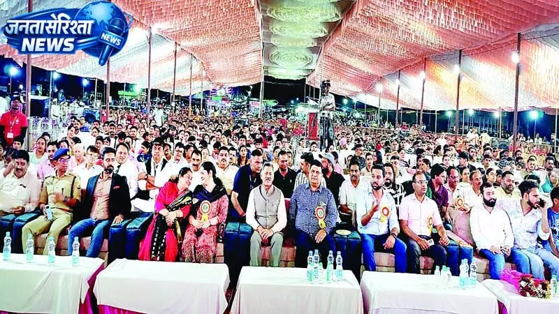 शिवबाड़ी मेले में पंजाबी गायक निंजा ने मचाया धमाल शिवबाड़ी मेले में पंजाबी गायक निंजा ने मचाया धमाल