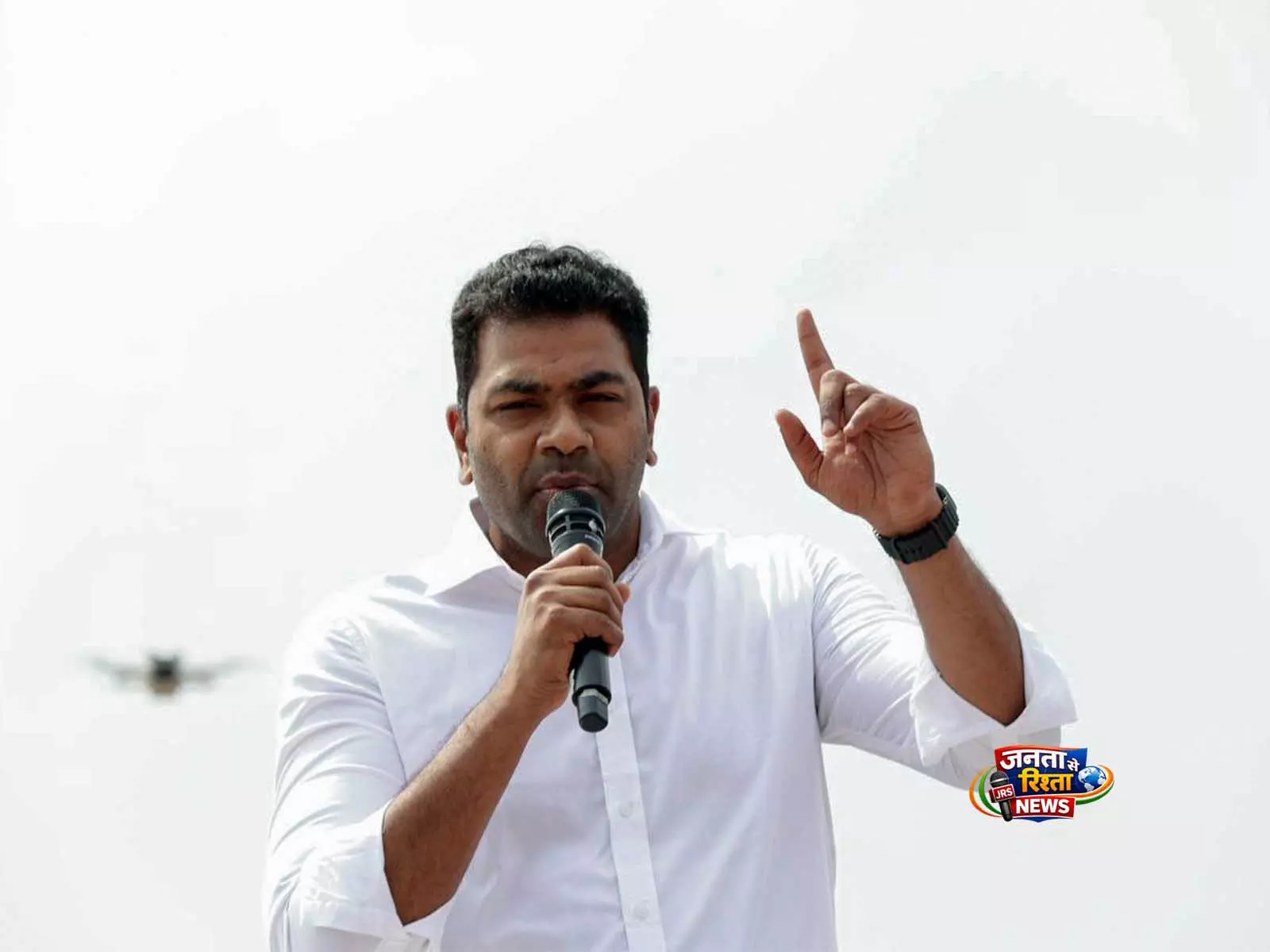 वोटों की गिनती से पहले TVK ने स्ट्रॉन्ग रूम निरीक्षण पर दिया जोर वोटों की गिनती से पहले TVK ने स्ट्रॉन्ग रूम निरीक्षण पर दिया जोर