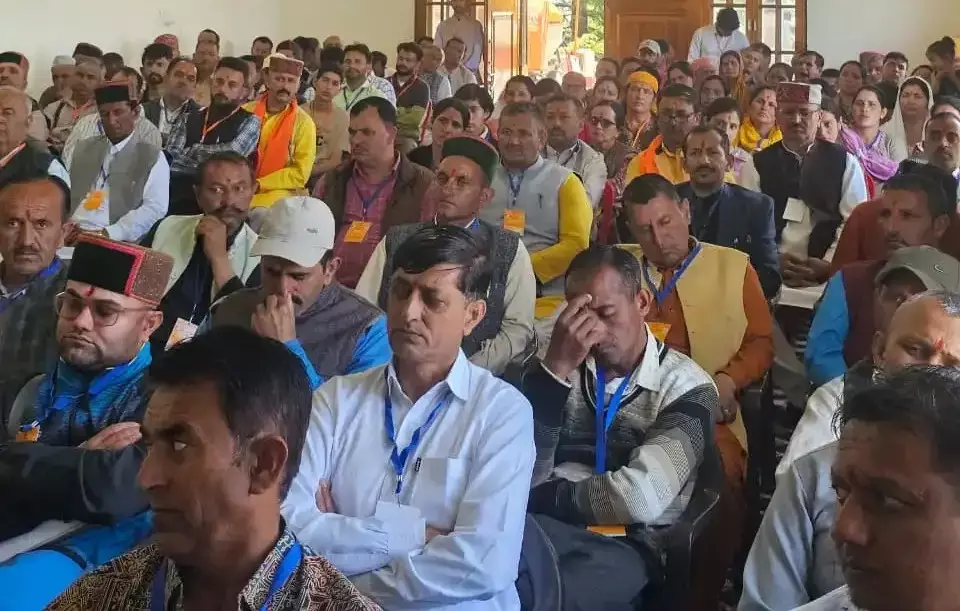 Nahan: अनुशासित व्यक्ति ही राष्ट्र की असली पूंजी, हरिपुरधार में संघ की वैचारिक गोष्ठी Nahan: अनुशासित व्यक्ति ही राष्ट्र की असली पूंजी, हरिपुरधार में संघ की वैचारिक गोष्ठी