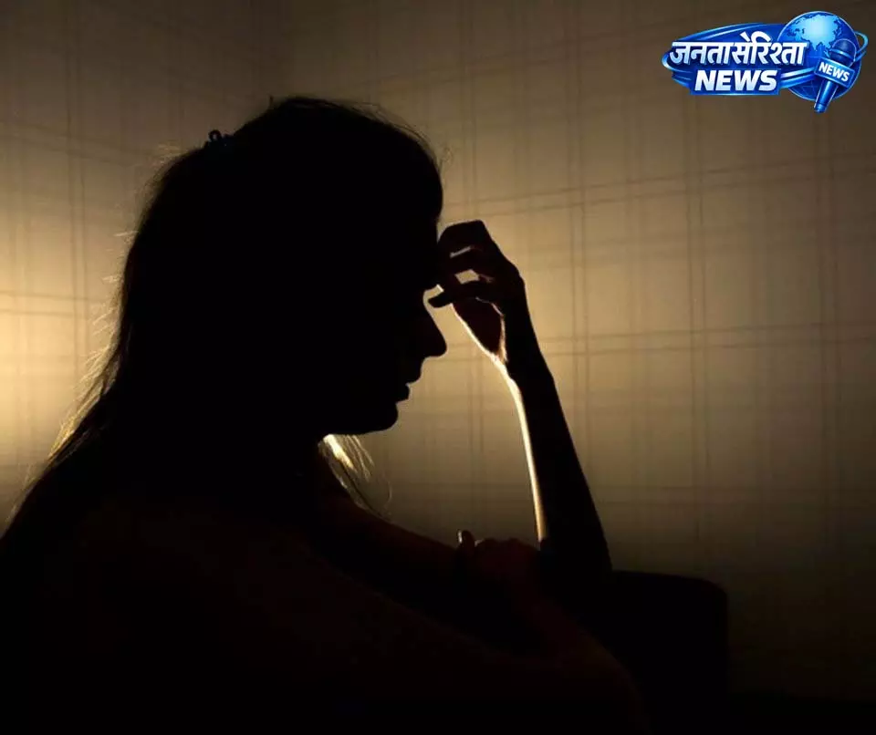 घरेलू प्रताड़ना के चलते पत्नी की खुदकुशी, पति के खिलाफ FIR दर्ज घरेलू प्रताड़ना के चलते पत्नी की खुदकुशी, पति के खिलाफ FIR दर्ज