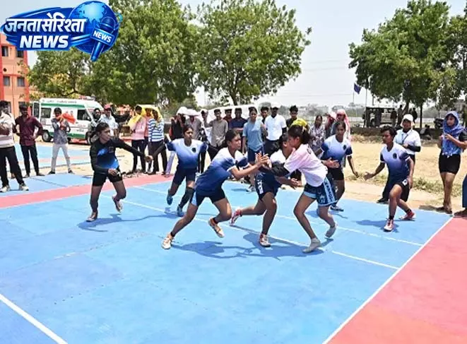 युवा फेस्ट में ज्ञान, नवाचार और अवसरों का संगम, स्टॉलों पर उमड़ा युवाओं का उत्साह युवा फेस्ट में ज्ञान, नवाचार और अवसरों का संगम, स्टॉलों पर उमड़ा युवाओं का उत्साह