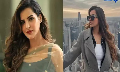 Bigg Boss fame Ashu Reddy पर 9.35 करोड़ रुपये के स्कैम का मामला दर्ज Bigg Boss fame Ashu Reddy पर 9.35 करोड़ रुपये के स्कैम का मामला दर्ज