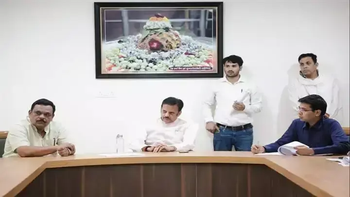 Rewa: नगर निगम के कामकाज पर उप मुख्यमंत्री की समीक्षा Rewa: नगर निगम के कामकाज पर उप मुख्यमंत्री की समीक्षा