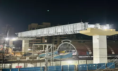 Mumbai: मेट्रो-6 परियोजना को मिली रफ्तार, स्टील स्पैन स्थापित Mumbai: मेट्रो-6 परियोजना को मिली रफ्तार, स्टील स्पैन स्थापित