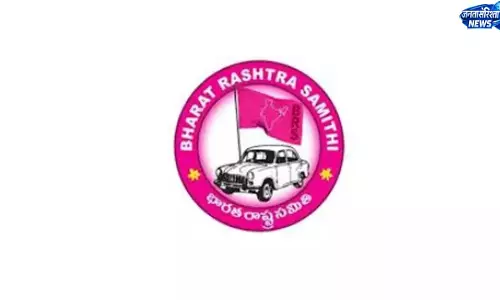 BRS महिला नेताओं ने केसीआर के खिलाफ अपमानजनक टिप्पणी के लिए कविता की आलोचना की BRS महिला नेताओं ने केसीआर के खिलाफ अपमानजनक टिप्पणी के लिए कविता की आलोचना की