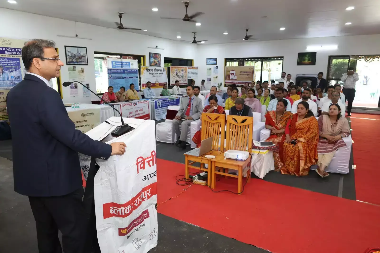 Dehradun: समृद्धि के लिए वित्तीय साक्षरता जरूरी: संजय मल्होत्रा