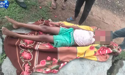 Assam: असम में सोलर पावर पॉइंट पर तार टूटने से 10 साल के बच्चे की मौत Assam: असम में सोलर पावर पॉइंट पर तार टूटने से 10 साल के बच्चे की मौत