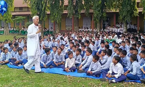 Assam: ब्रह्मा कुमारी सेवा केंद्र ने कोकराझार में नशा मुक्त समाज के लिए रैलियां निकालीं Assam: ब्रह्मा कुमारी सेवा केंद्र ने कोकराझार में नशा मुक्त समाज के लिए रैलियां निकालीं