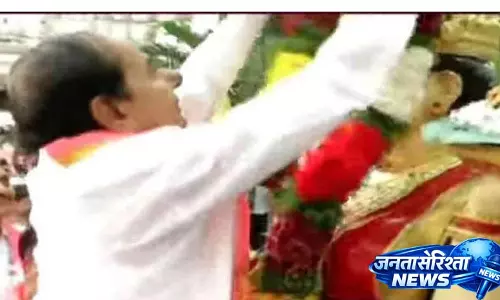 BRS ने तेलंगाना भवन में भव्य समारोह के साथ 26वां स्थापना दिवस मनाया BRS ने तेलंगाना भवन में भव्य समारोह के साथ 26वां स्थापना दिवस मनाया
