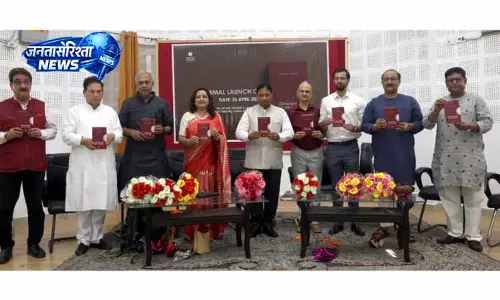 Jammu लेखक की रचनात्मकता ने मचाई बाजार में हलचल