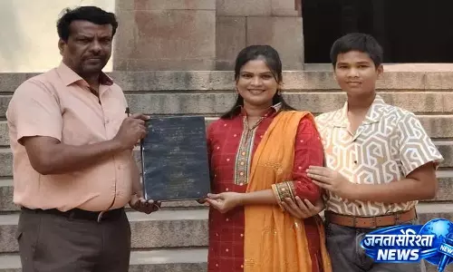 S. Lingotam गांव के संतोष को उस्मानिया यूनिवर्सिटी से डॉक्टरेट की उपाधि मिली S. Lingotam गांव के संतोष को उस्मानिया यूनिवर्सिटी से डॉक्टरेट की उपाधि मिली