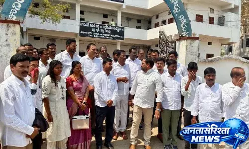 Korutla के वकीलों ने सीनियर एडवोकेट पर हमले का विरोध किया, तुरंत कार्रवाई की मांग की