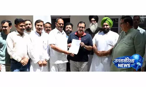 Jammu में दूध सहकारी समितियों और किसानों ने जाविद डार से की मुलाकात