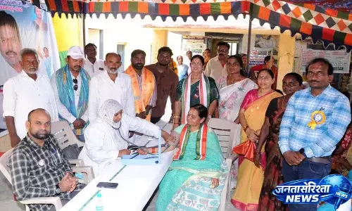 कोडाडा free Medical Camp में 400 लोगों का इलाज, कुर्री सीतारामुलु को सम्मानित किया गया कोडाडा free Medical Camp में 400 लोगों का इलाज, कुर्री सीतारामुलु को सम्मानित किया गया