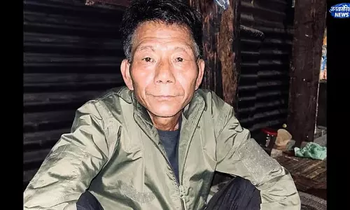 अरुणाचल के तिरप जिले में NSCN (IM) के उग्रवादी ने असम राइफल्स के सामने सरेंडर किया अरुणाचल के तिरप जिले में NSCN (IM) के उग्रवादी ने असम राइफल्स के सामने सरेंडर किया