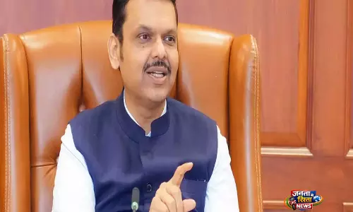 नाग भूषण अवॉर्ड सेरेमनी में महाराष्ट्र के CM फडणवीस ने कहा, मेक इन इंडिया ने डिफेंस इनोवेशन को बढ़ावा दिया