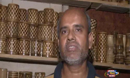 ‘मन की बात’ के 133वें एपिसोड में जिक्र पर त्रिपुरा के बांस कारीगर की खुशी, बोले—PM ने नाम लिया तो गर्व हुआ ‘मन की बात’ के 133वें एपिसोड में जिक्र पर त्रिपुरा के बांस कारीगर की खुशी, बोले—PM ने नाम लिया तो गर्व हुआ