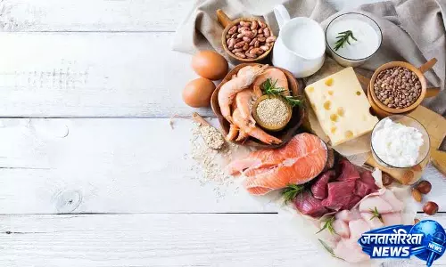 40 से ज़्यादा उम्र के लोगों को रोज़ाना Protein क्यों लेना चाहिए 40 से ज़्यादा उम्र के लोगों को रोज़ाना Protein क्यों लेना चाहिए