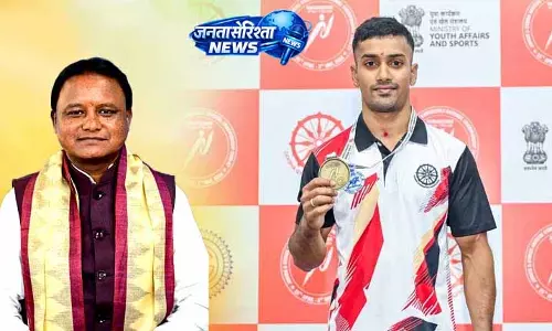 Chief Minister Majhi ने तपन मोहंती की तारीफ की Chief Minister Majhi ने तपन मोहंती की तारीफ की