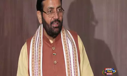 हरियाणा के CM ने दिल्ली HC में मामले को लेकर केजरीवाल के रुख पर निशाना साधा हरियाणा के CM ने दिल्ली HC में मामले को लेकर केजरीवाल के रुख पर निशाना साधा