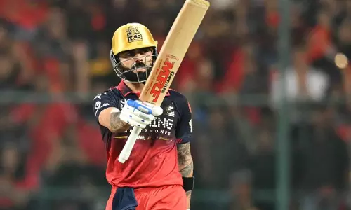 Sports Update: विराट कोहली ने रचा इतिहास, RCB की बड़ी जीत Sports Update: विराट कोहली ने रचा इतिहास, RCB की बड़ी जीत