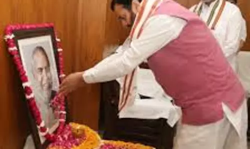 Chandigarh: पूर्व डिप्टी स्पीकर गोपी चंद गहलोत को सदन में नमन Chandigarh: पूर्व डिप्टी स्पीकर गोपी चंद गहलोत को सदन में नमन