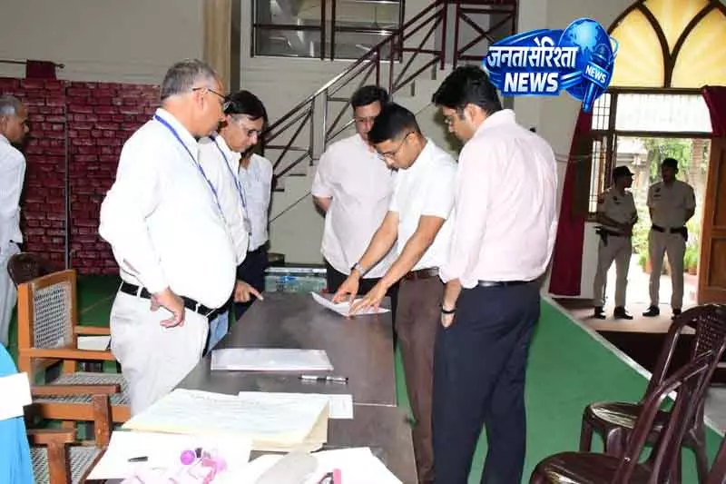 Karnal में 48 सेंटर्स पर HCS एग्जाम हुआ Karnal में 48 सेंटर्स पर HCS एग्जाम हुआ