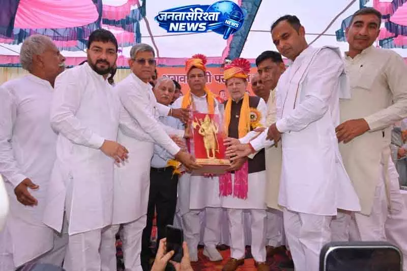 Haryana के मंत्री ने कहा: परशुराम की शिक्षाएं सनातन संस्कृति को सशक्त करेंगी Haryana के मंत्री ने कहा: परशुराम की शिक्षाएं सनातन संस्कृति को सशक्त करेंगी