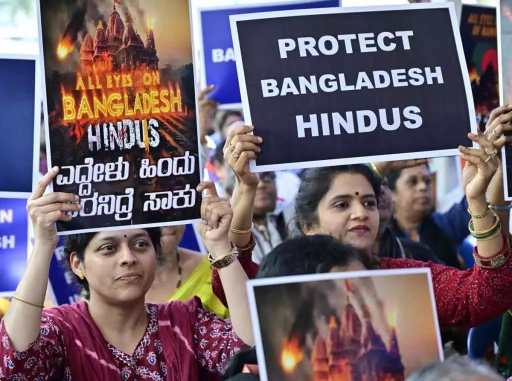 Bangladesh में हिंदू व्यक्ति का शव पेड़ से लटका मिला Bangladesh में हिंदू व्यक्ति का शव पेड़ से लटका मिला