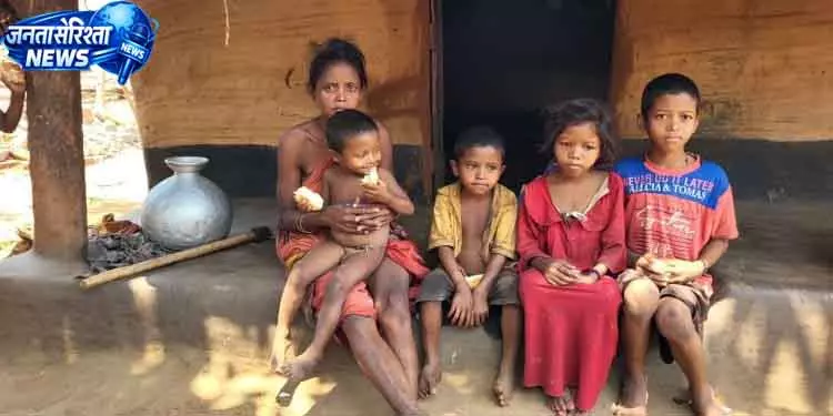 Jajpur Nagada जुआंग परिवारों में गरीबी की गंभीर समस्या जारी Jajpur Nagada जुआंग परिवारों में गरीबी की गंभीर समस्या जारी