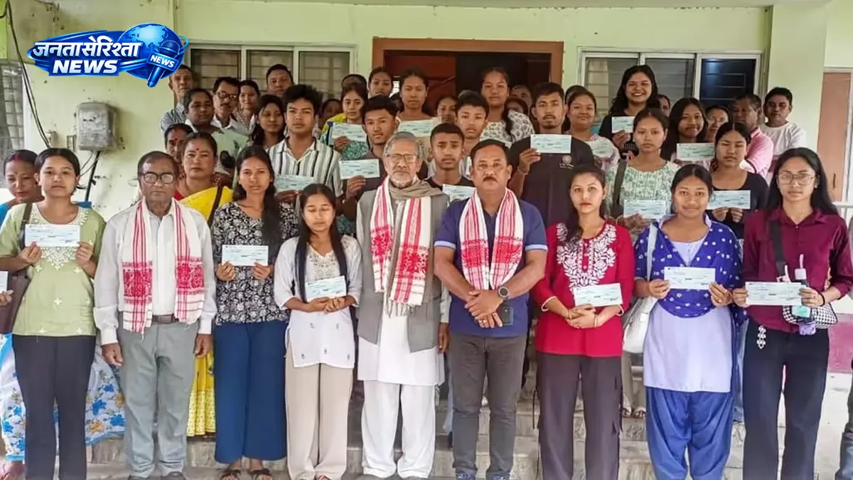 RHAC की स्कॉलरशिप पहल से आदिवासी छात्रों को मिली आर्थिक सहायता RHAC की स्कॉलरशिप पहल से आदिवासी छात्रों को मिली आर्थिक सहायता