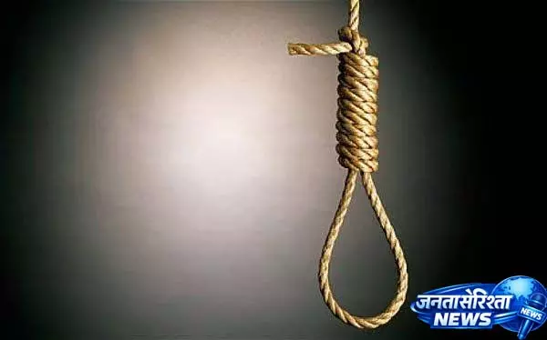 Datia में महिला ने फांसी लगाई; परिवार ने पति पर मारपीट का आरोप लगाया Datia में महिला ने फांसी लगाई; परिवार ने पति पर मारपीट का आरोप लगाया