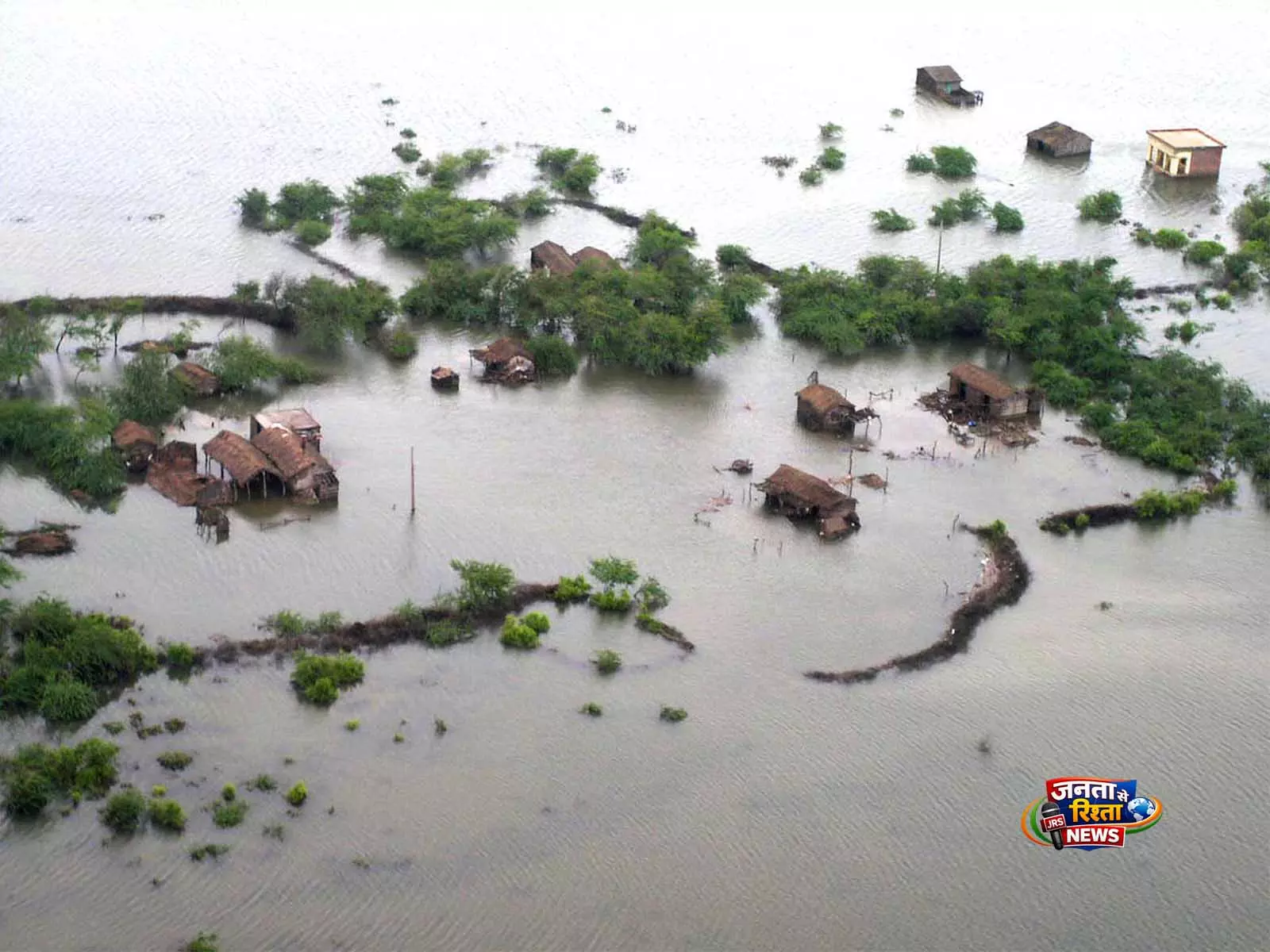 Ravi River किनारे अतिक्रमण से बाढ़ सुरक्षा प्रोजेक्ट अटका, एक्सपर्ट्स ने मानसून में खतरे की चेतावनी दी Ravi River किनारे अतिक्रमण से बाढ़ सुरक्षा प्रोजेक्ट अटका, एक्सपर्ट्स ने मानसून में खतरे की चेतावनी दी
