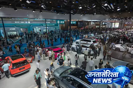 पेइचिंग अंतर्राष्ट्रीय ऑटो शो पर पूरी दुनिया का ध्यान आकर्षित पेइचिंग अंतर्राष्ट्रीय ऑटो शो पर पूरी दुनिया का ध्यान आकर्षित