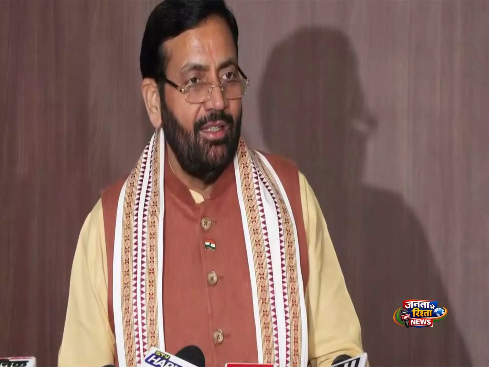 हरियाणा के CM ने दिल्ली HC में मामले को लेकर केजरीवाल के रुख पर निशाना साधा हरियाणा के CM ने दिल्ली HC में मामले को लेकर केजरीवाल के रुख पर निशाना साधा