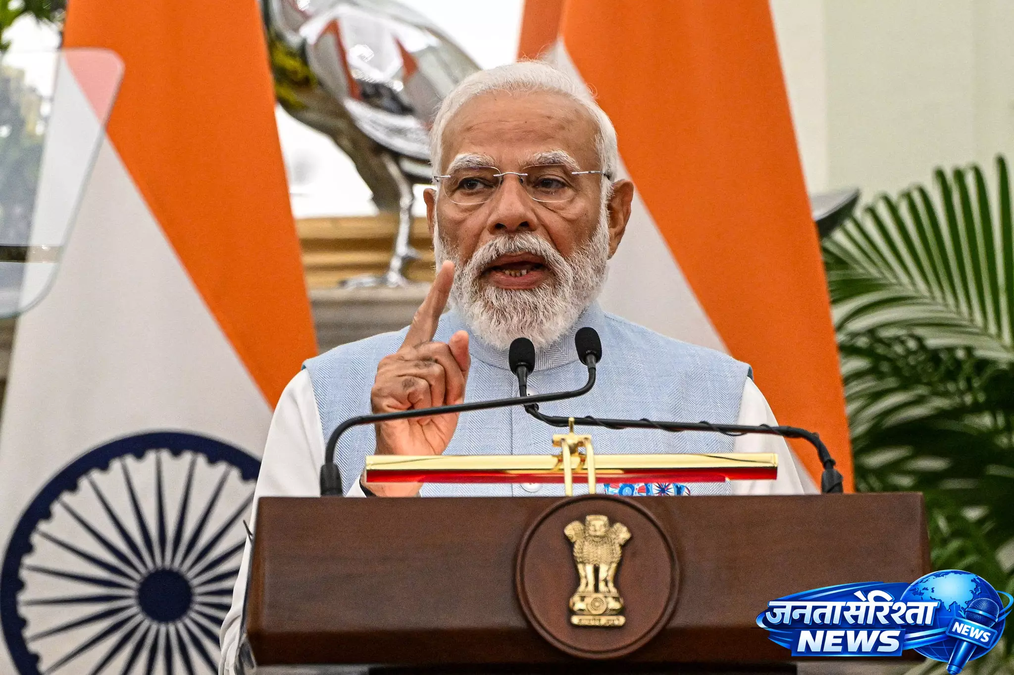 काशी दौरे पर PM Narendra Modi, 50 हजार महिलाओं को करेंगे संबोधित काशी दौरे पर PM Narendra Modi, 50 हजार महिलाओं को करेंगे संबोधित