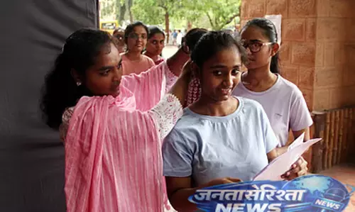 NEET परीक्षा में गड़बड़ी: मेडिकल छात्रों को छुट्टी नहीं मिलेगी