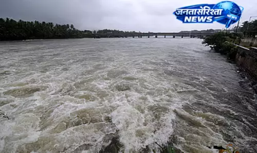 Tamil Nadu: कावेरी मैनेजमेंट कमीशन बैठक टालने की मांग तेज Tamil Nadu: कावेरी मैनेजमेंट कमीशन बैठक टालने की मांग तेज