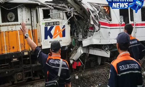 इंडोनेशिया के जकार्ता के पास जानलेवा ट्रेन टक्कर में 7 की मौत, 80 से ज़्यादा घायल, कई लोग फंसे, बचाव अभियान जारी इंडोनेशिया के जकार्ता के पास जानलेवा ट्रेन टक्कर में 7 की मौत, 80 से ज़्यादा घायल, कई लोग फंसे, बचाव अभियान जारी