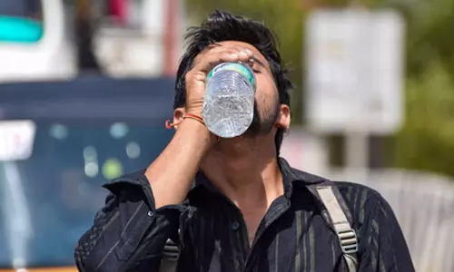 एनसीआर में मौसम : तेज गर्मी और लू से राहत, अगले चार दिनों तक बारिश और तेज हवाओं के आसार एनसीआर में मौसम : तेज गर्मी और लू से राहत, अगले चार दिनों तक बारिश और तेज हवाओं के आसार